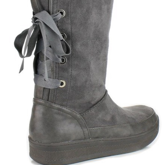 5⭐️GREY BACK LACE UP FUR LINING BOOTS- Shoe - Picture 3 of 3